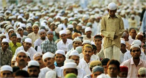  Muslims-in-India.jpg?itok=jX70ZPjR